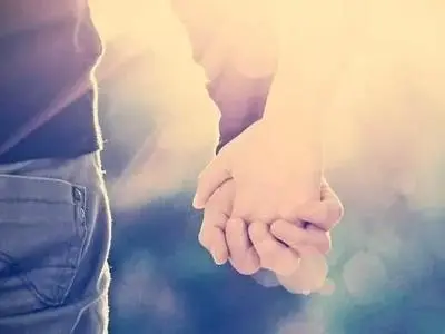 你說為什么女人不會在意一個男人權勢？